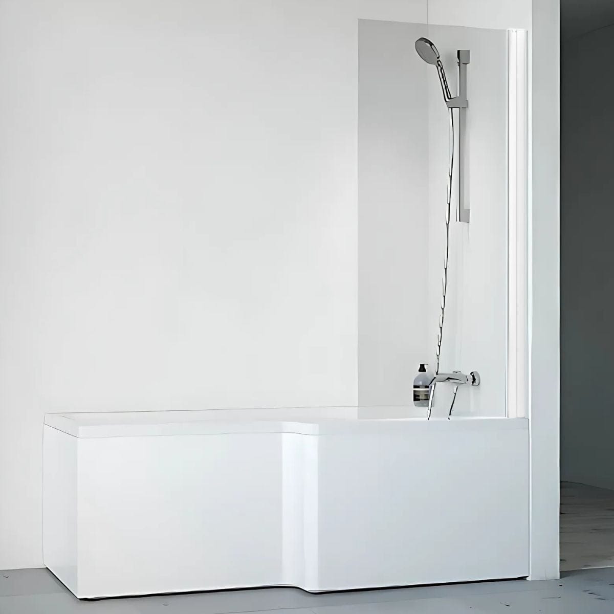 Macro Design Divine Badekar med Spirit Dusjvegger Hvit / 65cm / Venstre Macro Design Badekarvegg BUN-DSBADHS65VKL
