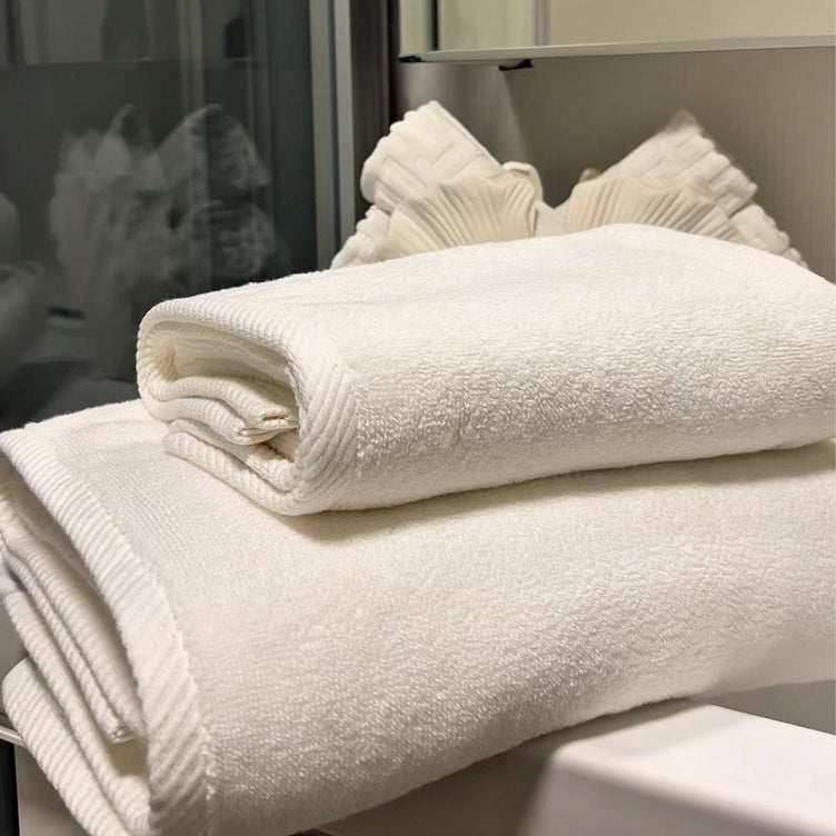 HeiHus FLUFFY badehåndkle L 70x140cm