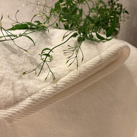HeiHus FLUFFY badehåndkle L 70x140cm