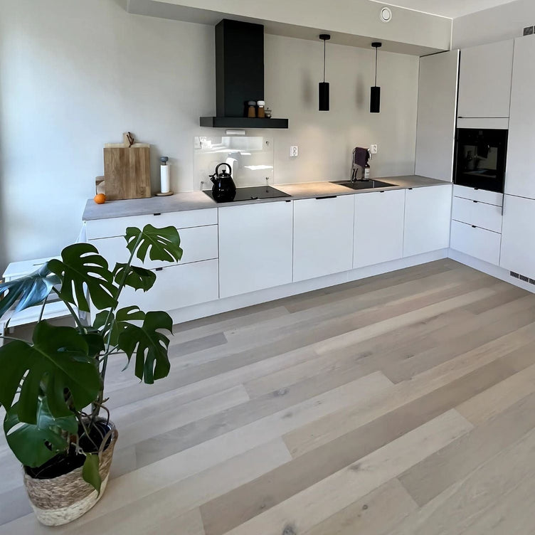 RørosHetta Hera Sense Fritthengende Ventilator