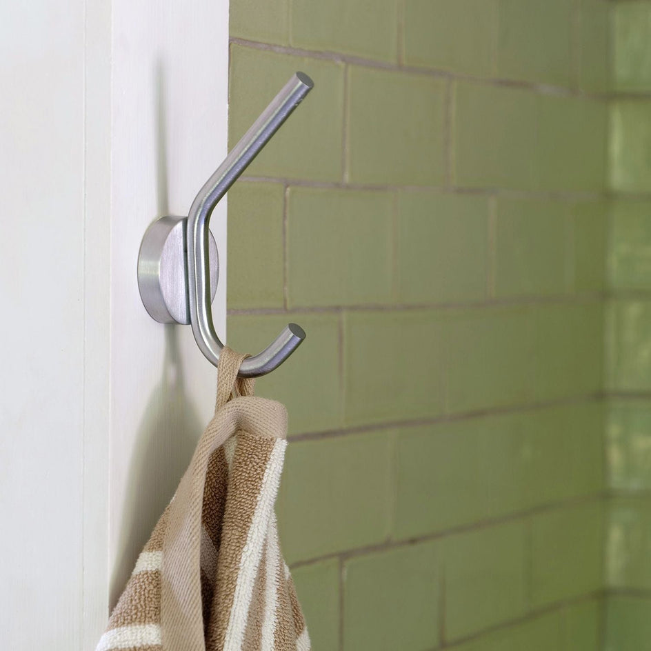Smedbo Home 358 Krok for Badekåpe - kan limes Smedbo Knagger