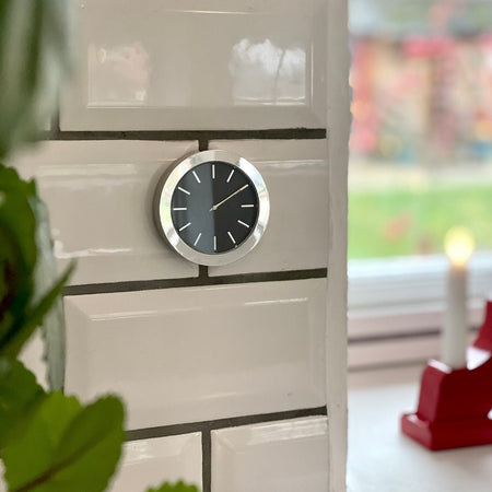 Smedbo YK380 Klokke Krom/Svart Time