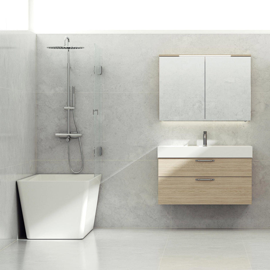 Svedbergs 180° Svingbar Badekarvegg 81cm Svedbergs Badekarvegg