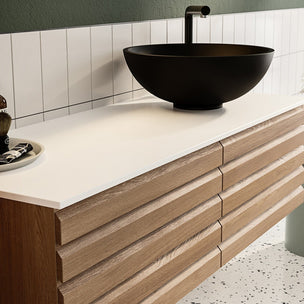 Linn Bad Corian Benkeplate for toppservant